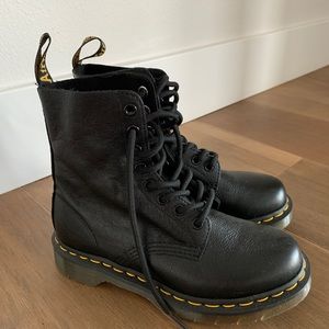 Dr. Marten classic 1460 Combat Boots Size 5